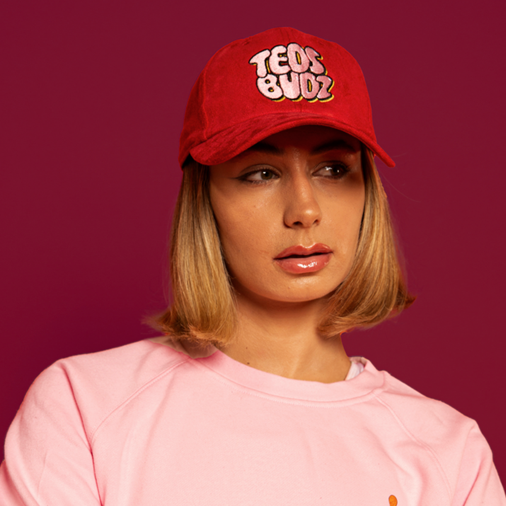 Red suede best sale cap